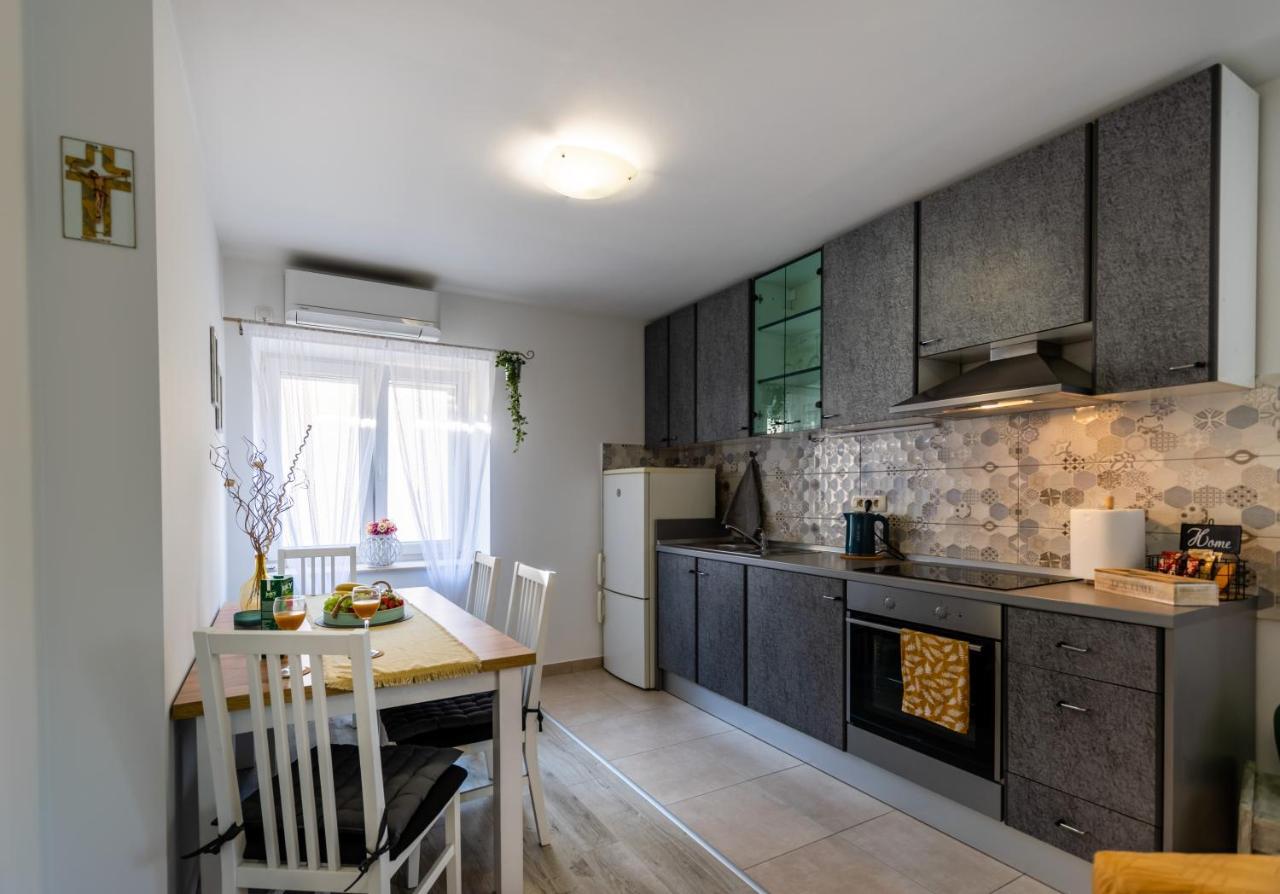 Apartman Tina Metković Exteriér fotografie